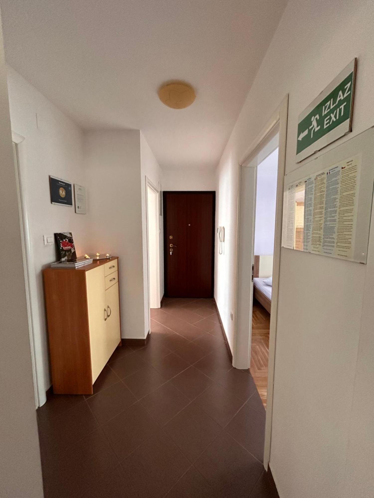 Apartment Agata Trogir Bagian luar foto