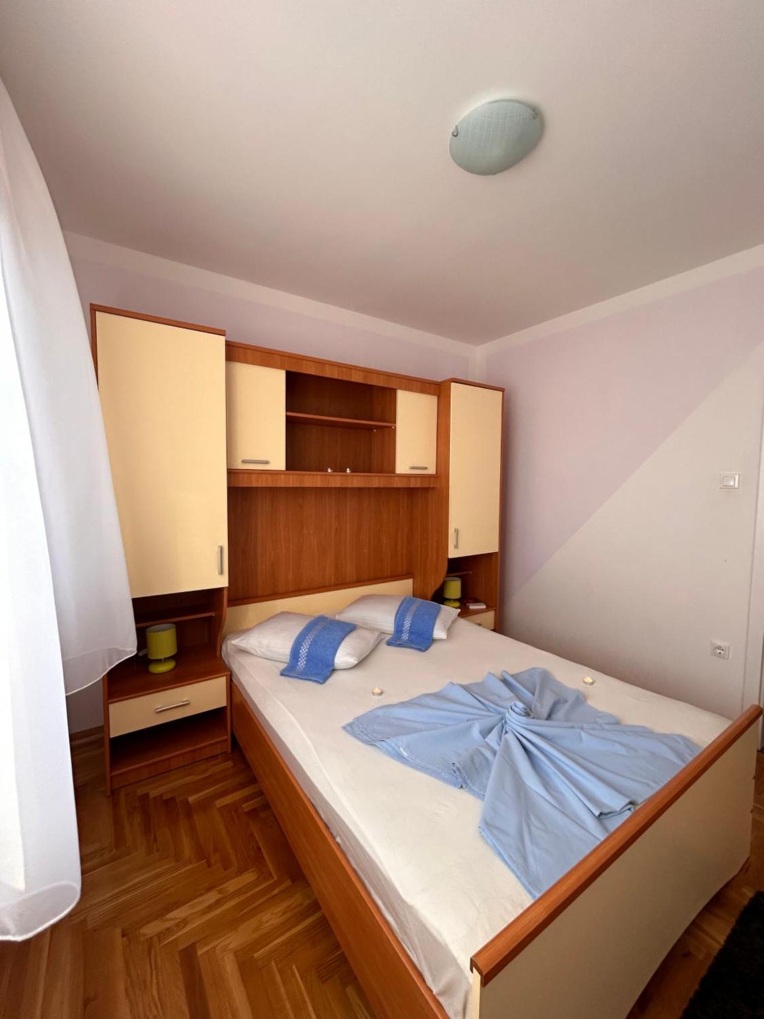 Apartment Agata Trogir Bagian luar foto