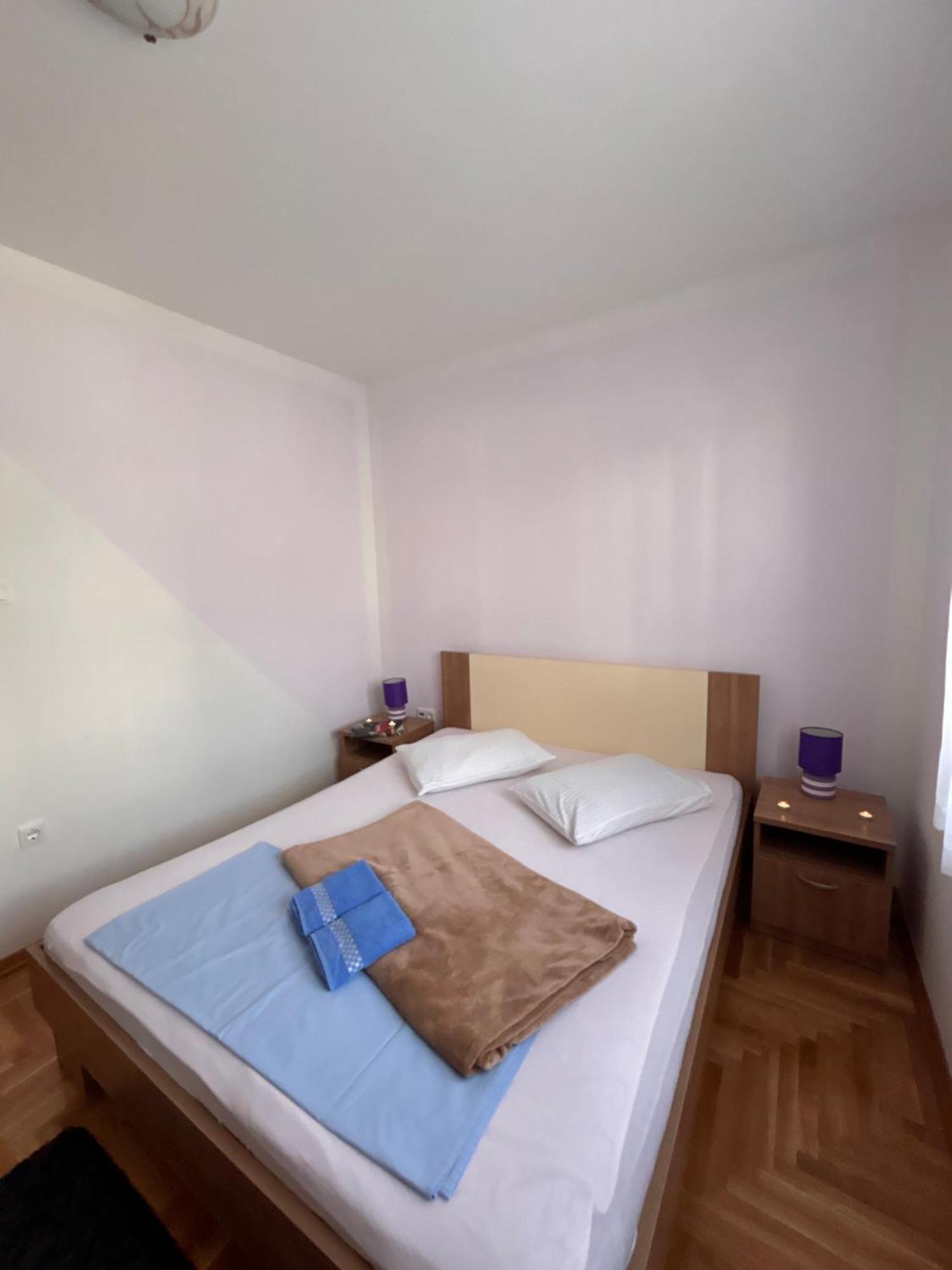 Apartment Agata Trogir Bagian luar foto