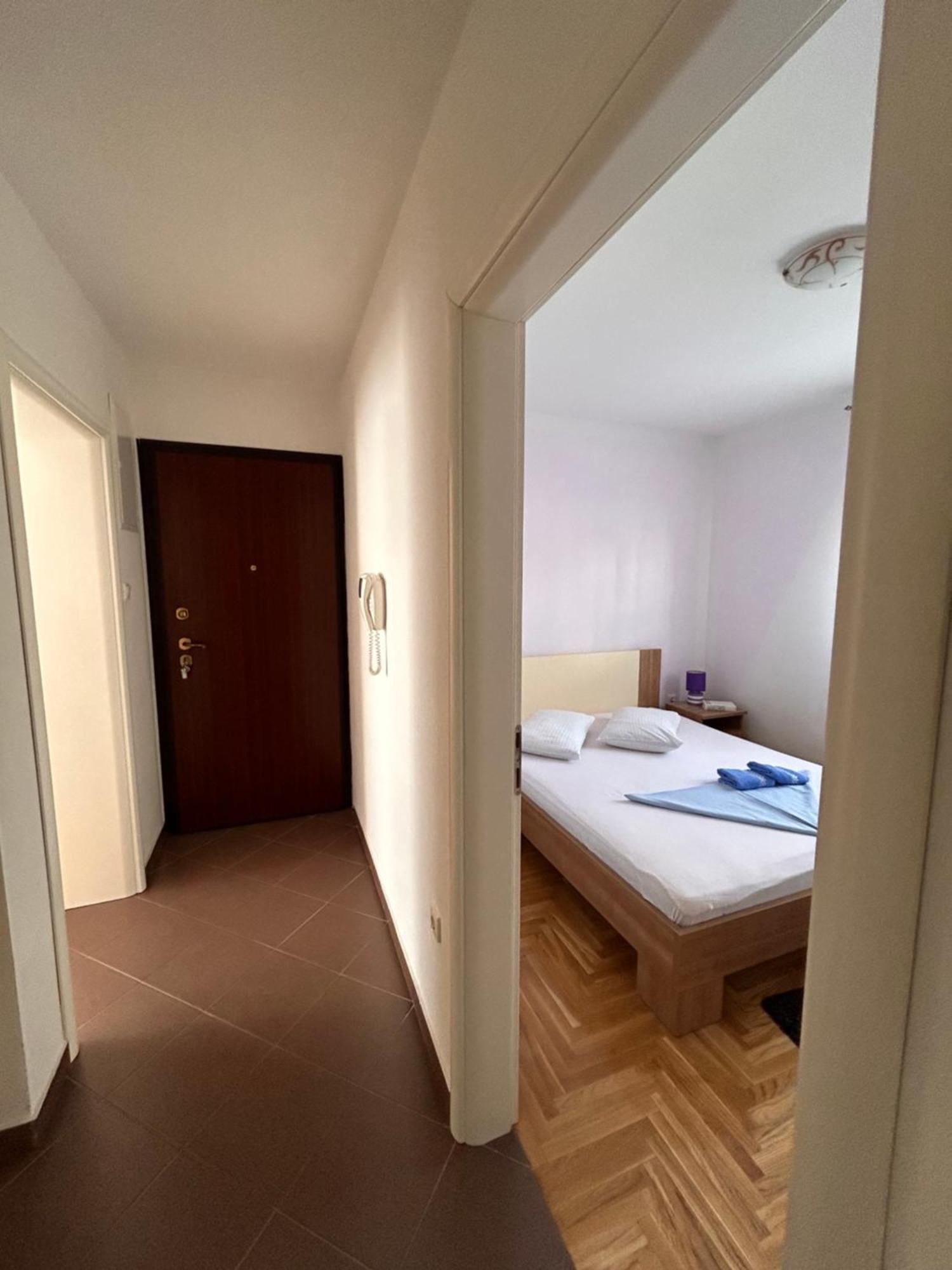 Apartment Agata Trogir Bagian luar foto